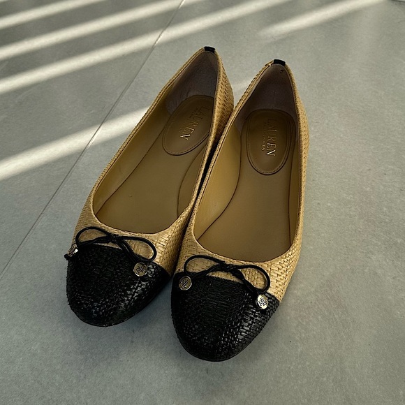 (SOLD) Ballet Flats - Picture 2 of 8